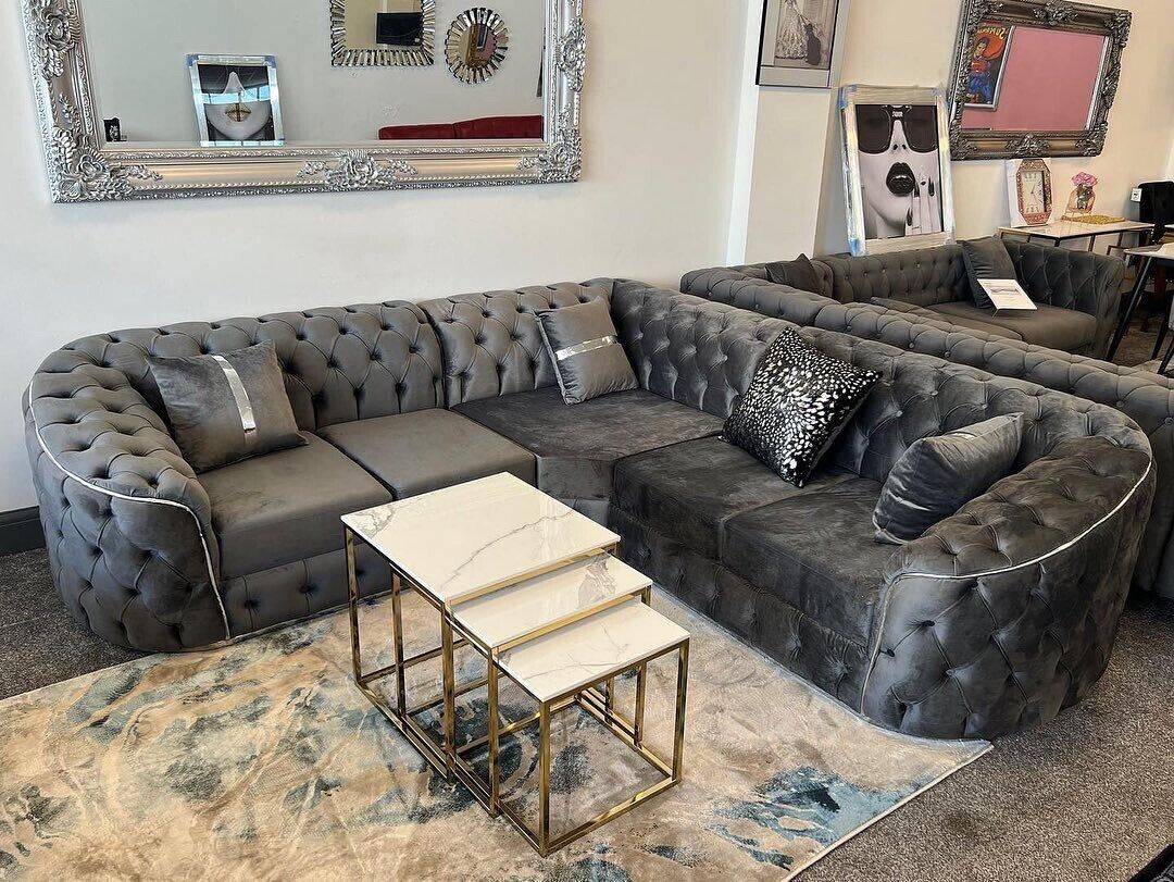 Experience Modern Luxury with the Toronto/Khalifa Suite Sofa